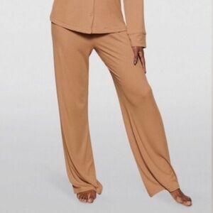 NWT SKIMS Soft Lounge Sleep Pants in Camel- Size Large